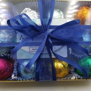 Gift Set for Him with 12  2.5 oz bath bombs